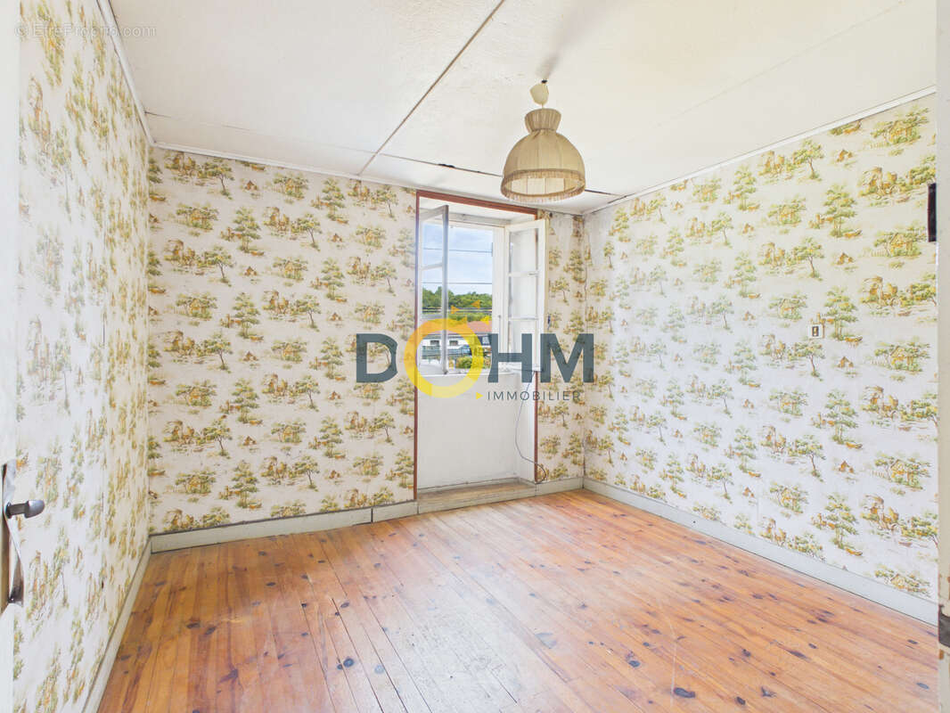 Maison dauphinoise à rénover   90 m2   Châbons, proche A43 et A48 - photo 7