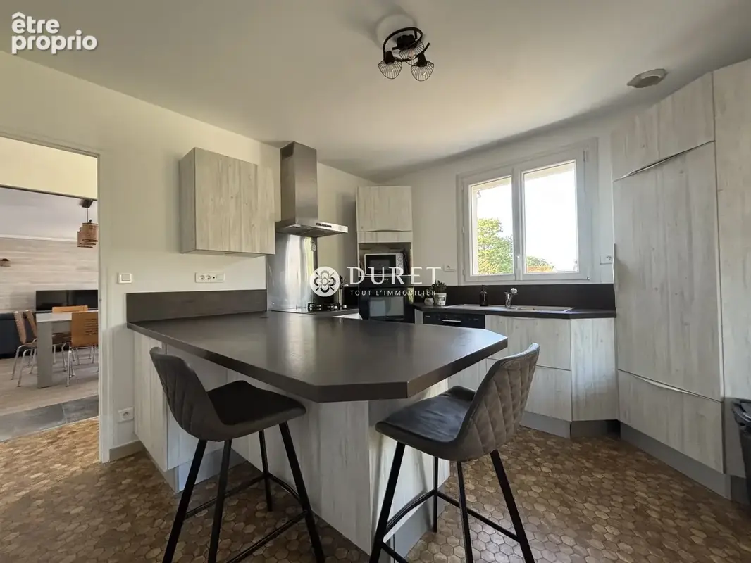 Maison 5 pièces 90 m² à vendre à Le Puiset-Dore (49600) - photo 5