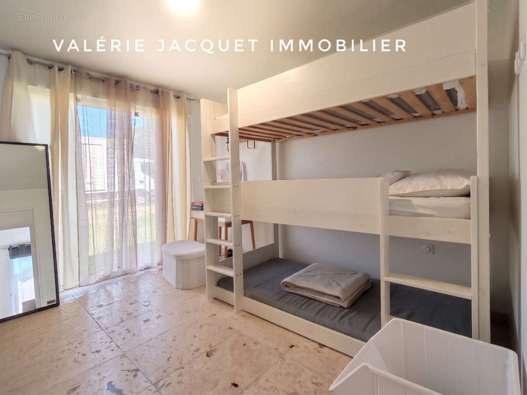 Maison récente avec bâtiment professionnel de 100 m2   Idéal artisan, entrepreneur ou collectionneur - photo 6