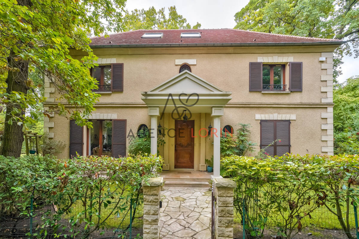 Maison à LE VESINET