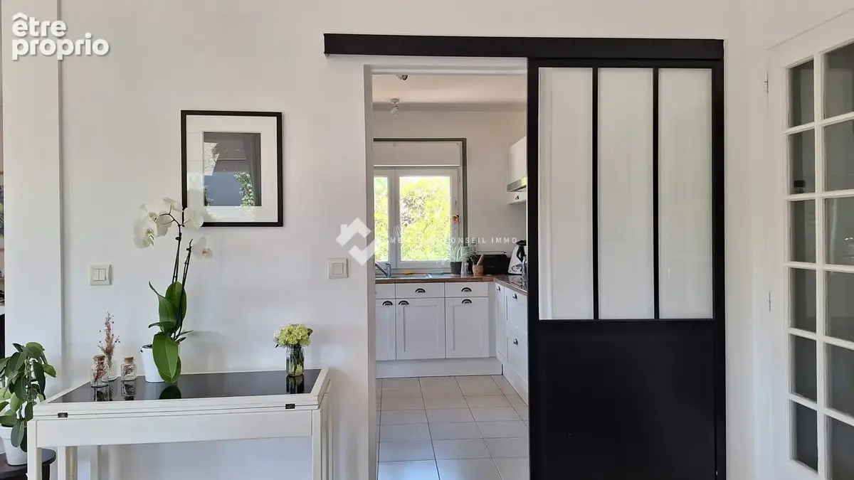 Maison 6 pièces 158 m² à vendre à Fontaine-Le-Comte (86240) - photo 1