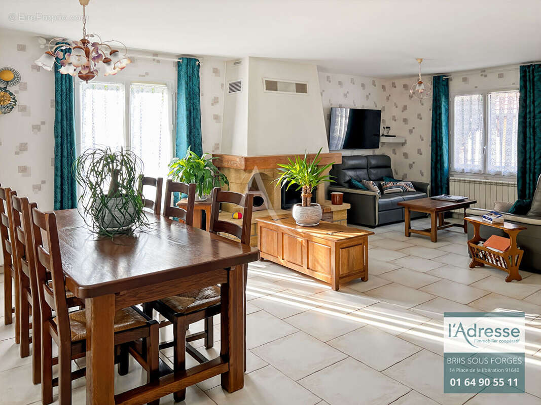 Maison à BRIIS-SOUS-FORGES