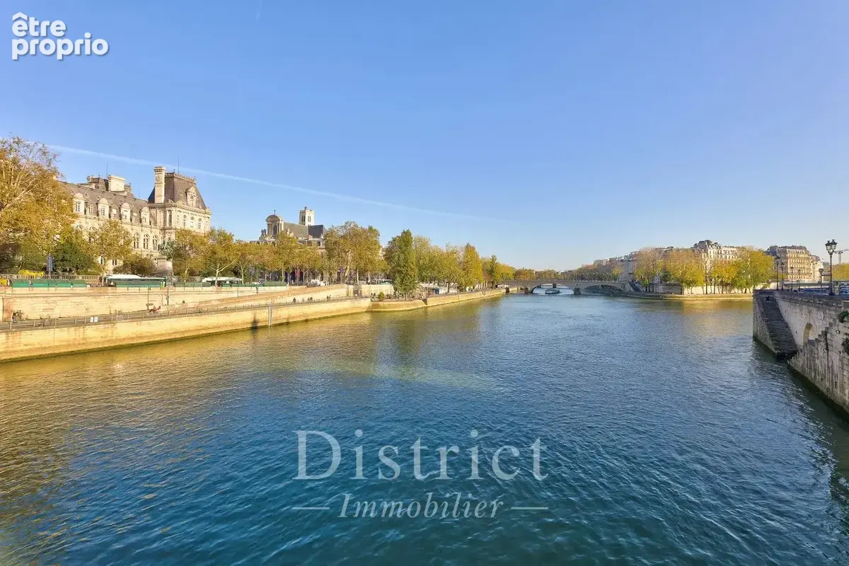 Exclusivité - Ile Saint-Louis. Un appartement de 40m² en excellent état. Plan parfait et 3,80m sous plafond! - photo 10