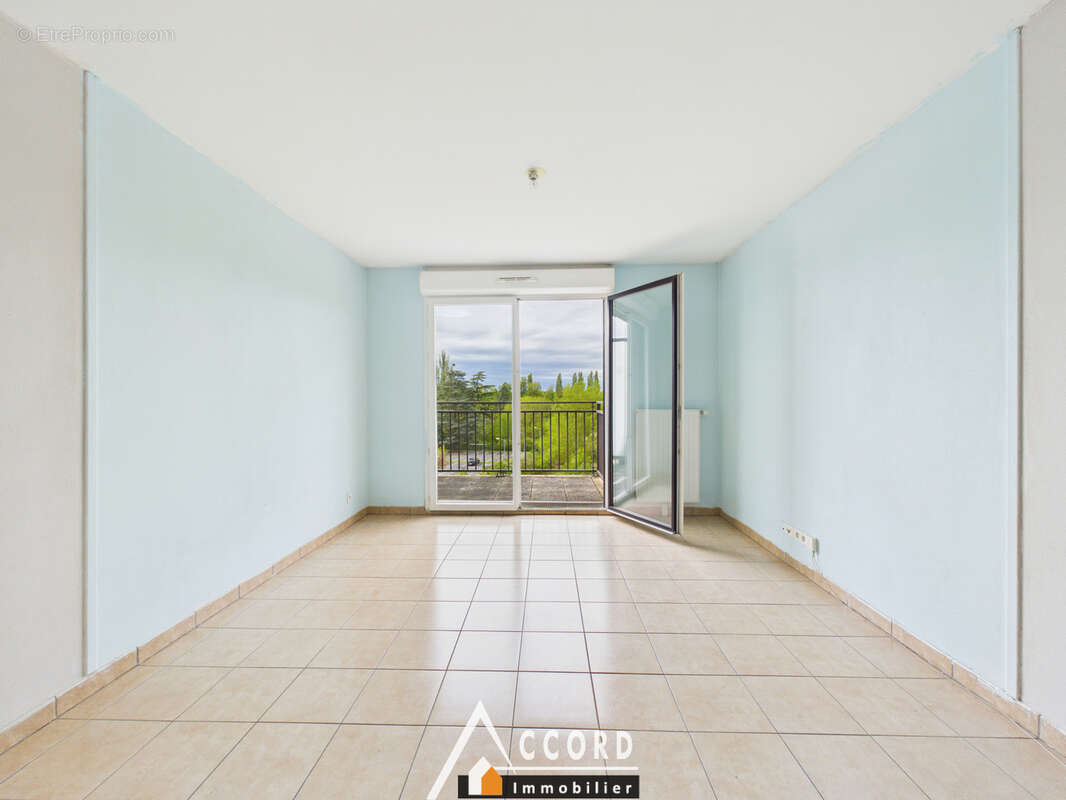 Appartement à SARTROUVILLE