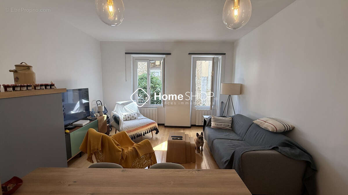 Appartement à MARSEILLE-7E