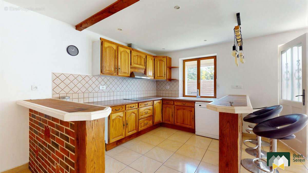 Maison 220 m² à Nogent-Sur-Eure  - photo 4