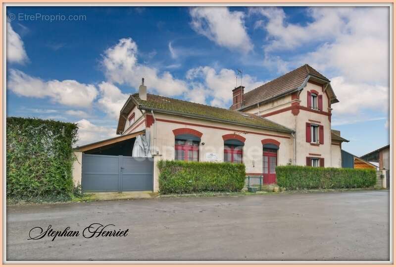 Maison à ALLAND'HUY-ET-SAUSSEUIL