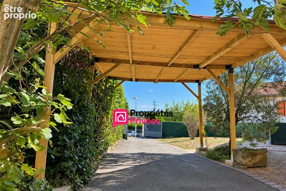 Plain-pied T6 de 123 m² à vendre avec piscine sans vis-à-vis CHÂTEAUGAY 63119 - photo 18