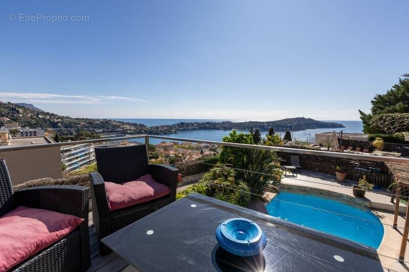 Appartement à VILLEFRANCHE-SUR-MER