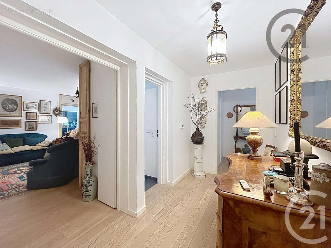 Appartement 81 m² à Fontainebleau  - photo 2