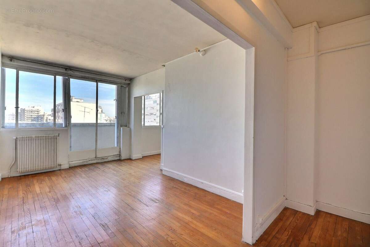 Appartement à MONTROUGE