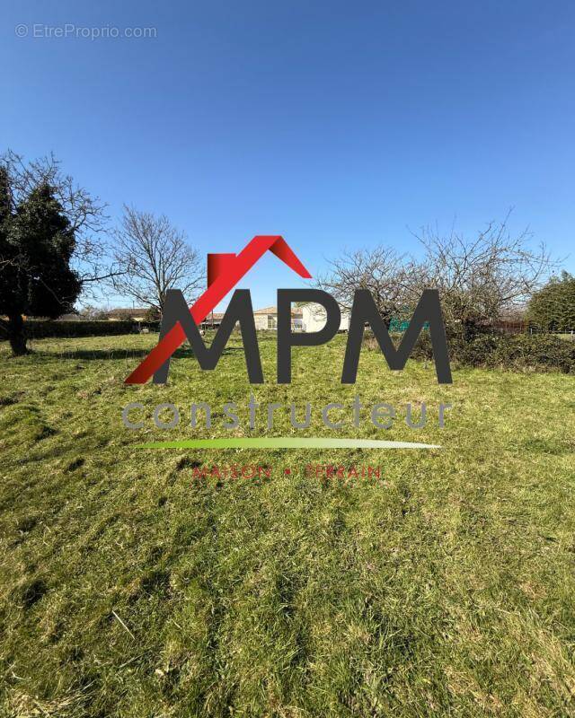 Terrain à LAIZ