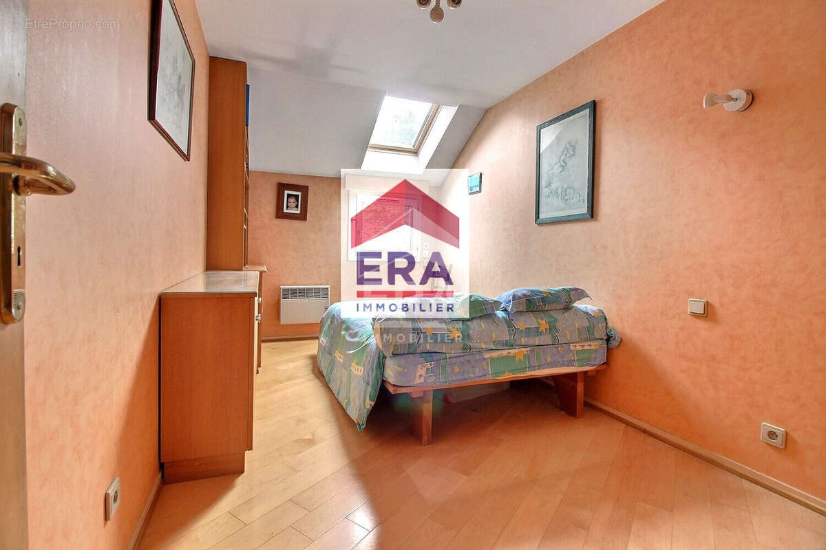 Maison à VILLENEUVE-LA-GARENNE