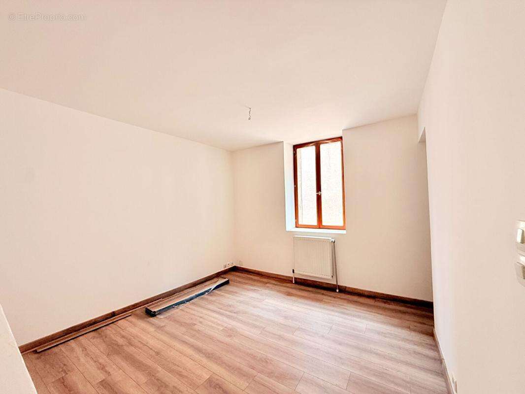 Maison de ville a Joigny 4 pièce(s) 82 m2 - photo 9