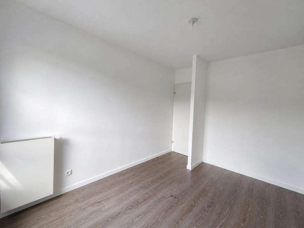 Vétraz-Monthoux – T3 récent avec balcon et double garage - photo 12