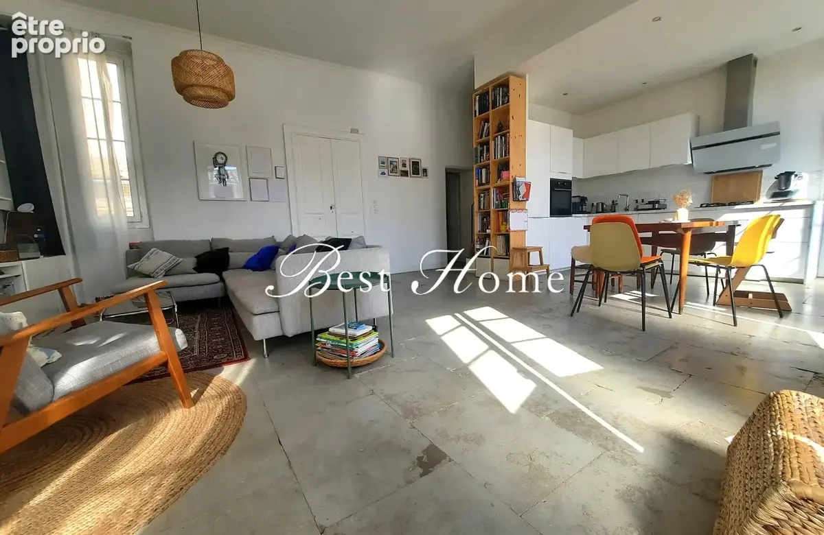 Bel appartement de caractère à vendre NIMES Centre ville Maison Carrée - photo 4