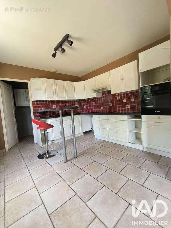 Maison 96 m² à Chalivoy-Milon  - photo 4