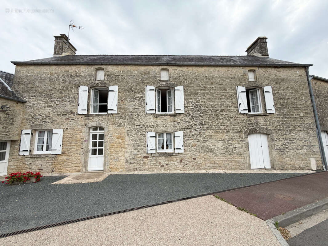 Belle propriété en pierre - Dépendances et garages - photo 17