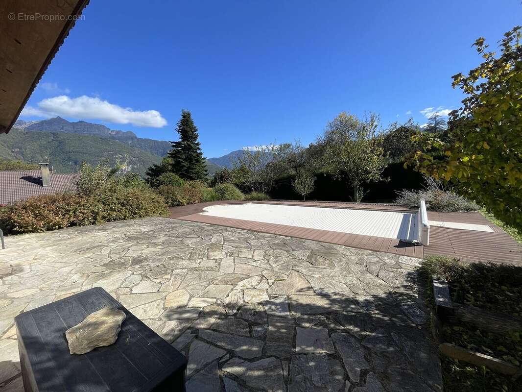 Photo 3 - Maison à LATHUILE