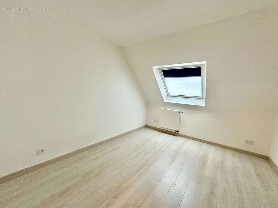 Maison à SAINT-FARGEAU-PONTHIERRY