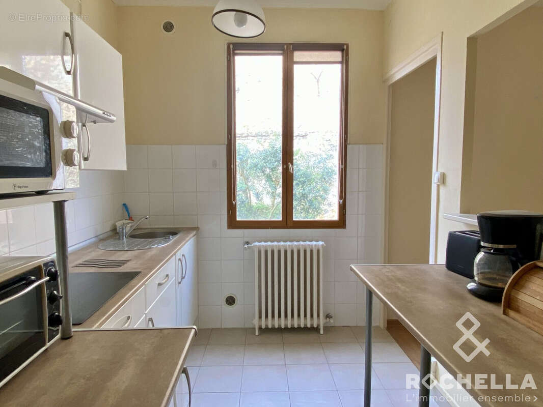 Appartement 43 m² à Rochefort  - photo 4