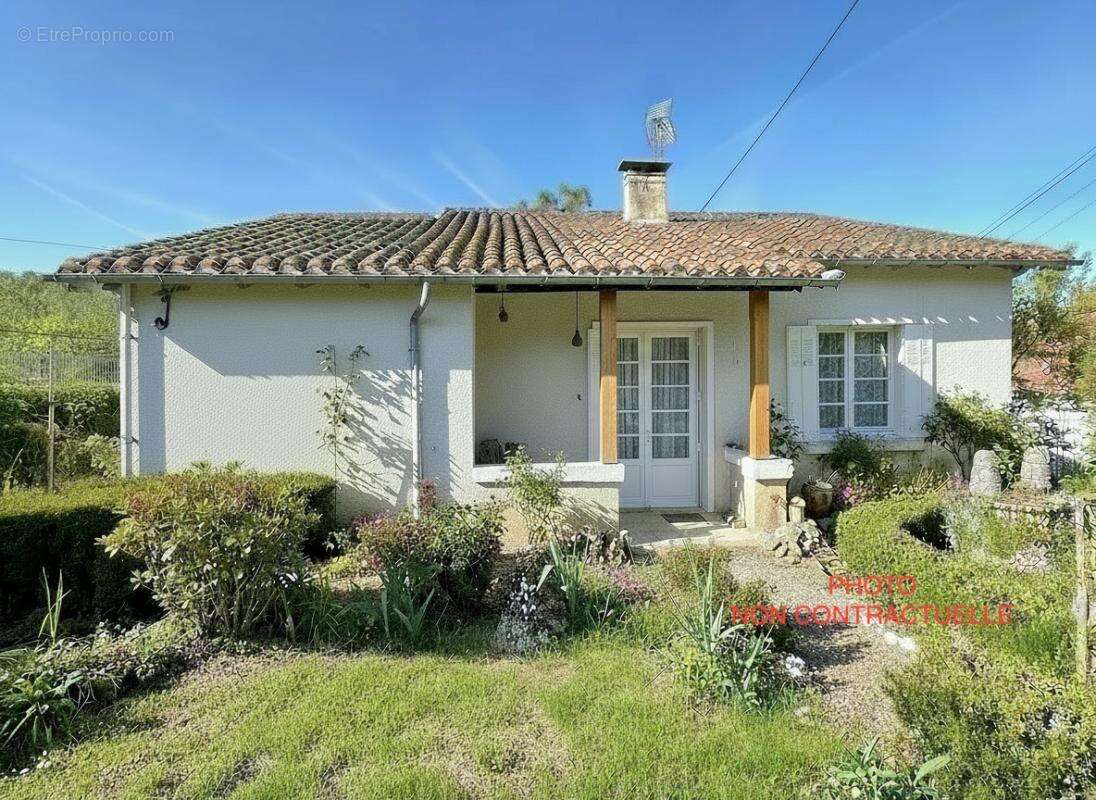 Maison 51 m² à Saint-Jean-De-Cole  - photo 2