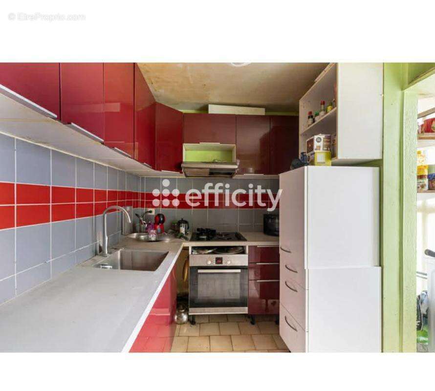 Appartement à MARSEILLE-3E
