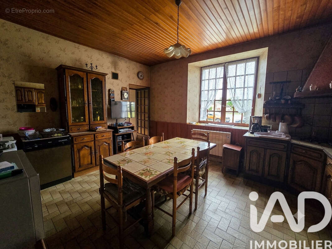 Maison 100 m² à Montbouy  - photo 4