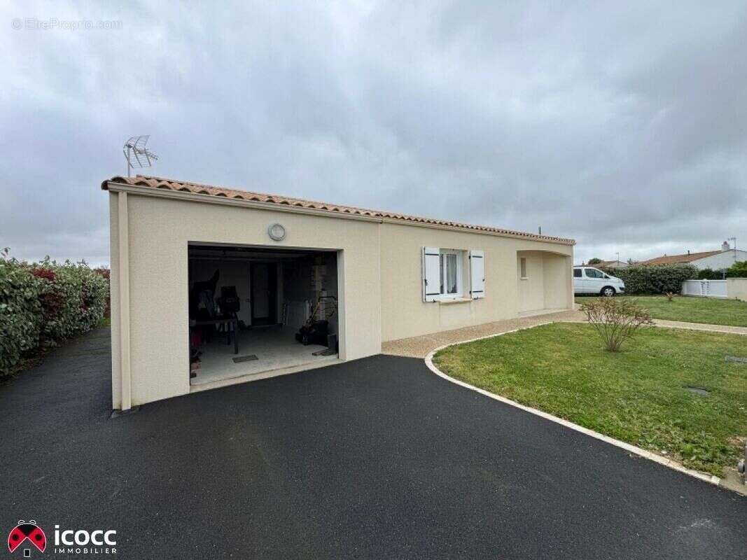 Maison à LAIROUX