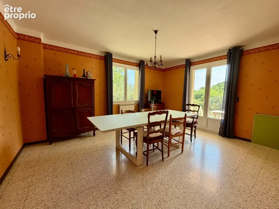 LAUDUN - Grande maison familiale avec appartement, piscine et terrain 1279m2 - photo 15