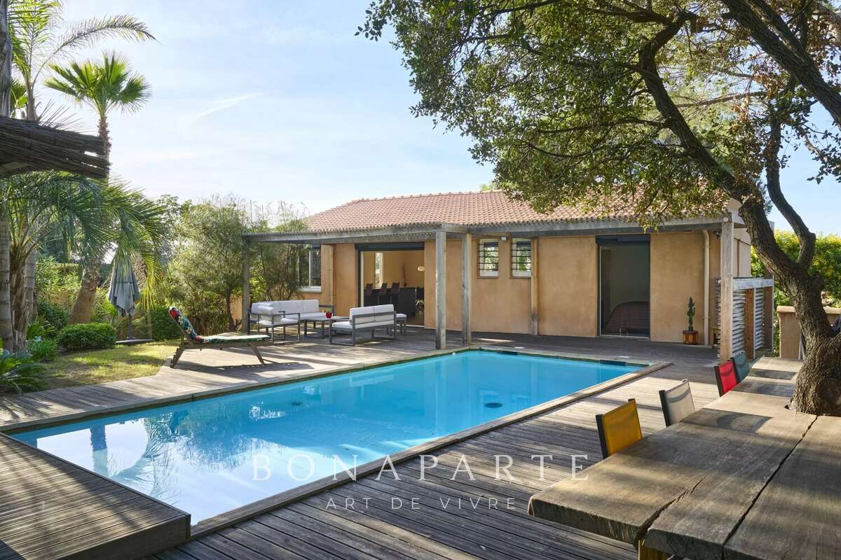 Villa 7 pièces avec piscine - Fréjus - photo 3