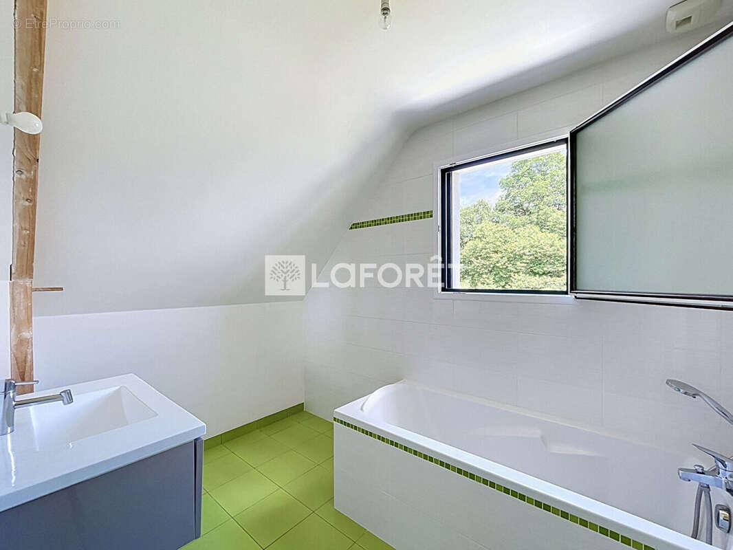 Maison La Chapelle De Brain 4 pièce(s) 130 m2 - photo 9