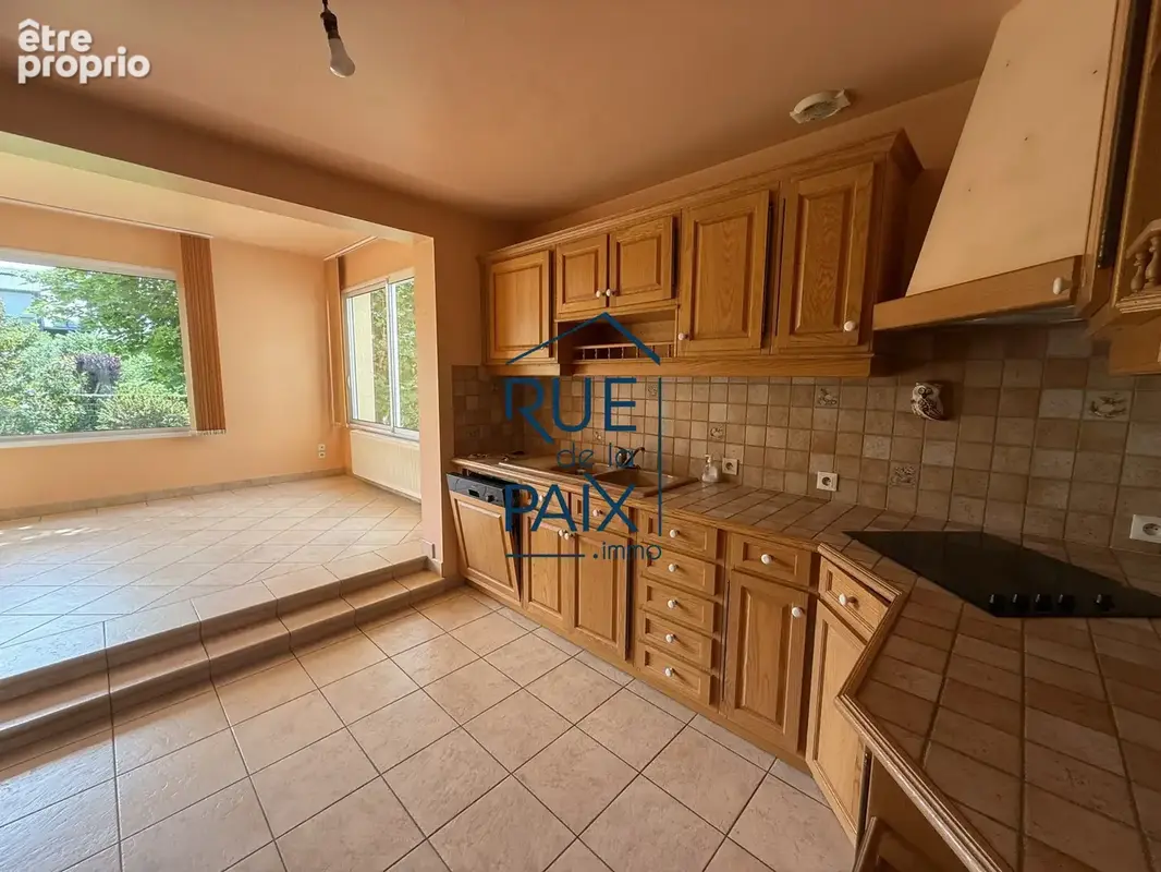 Maison 5 pièces 130 m² à vendre à Chatellerault (86100) - photo 3
