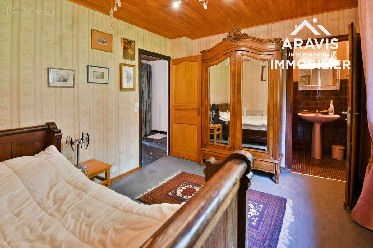 Chalet de caractère sur les hauteurs de Faverges - photo 11