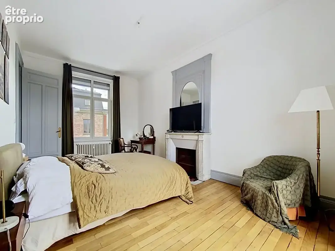 Appartement bourgeois de 166m² avec parking et cave - photo 10
