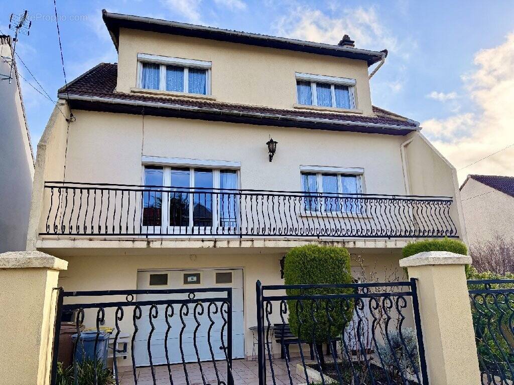 Maison à VILLEPARISIS