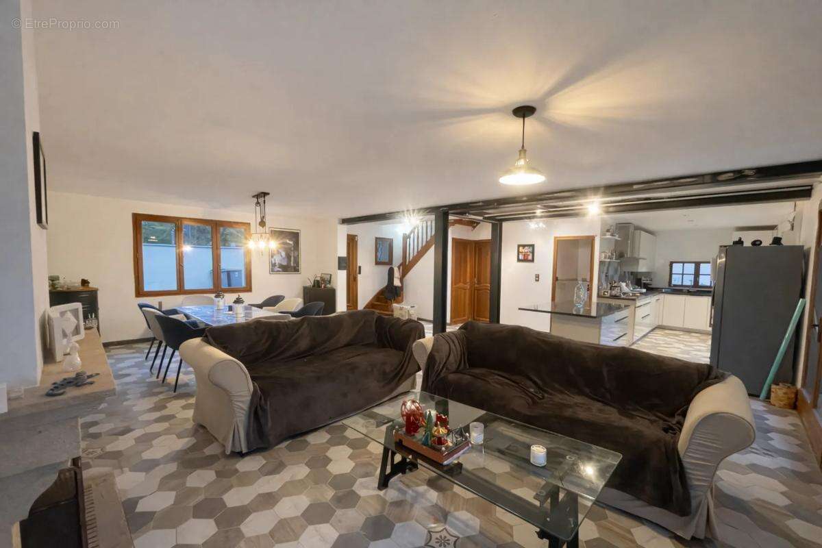 Maison à ROSNY-SUR-SEINE