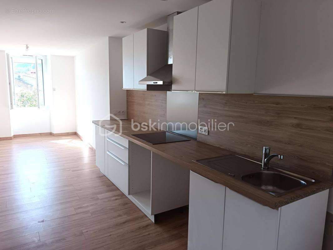 Appartement à CARNOULES