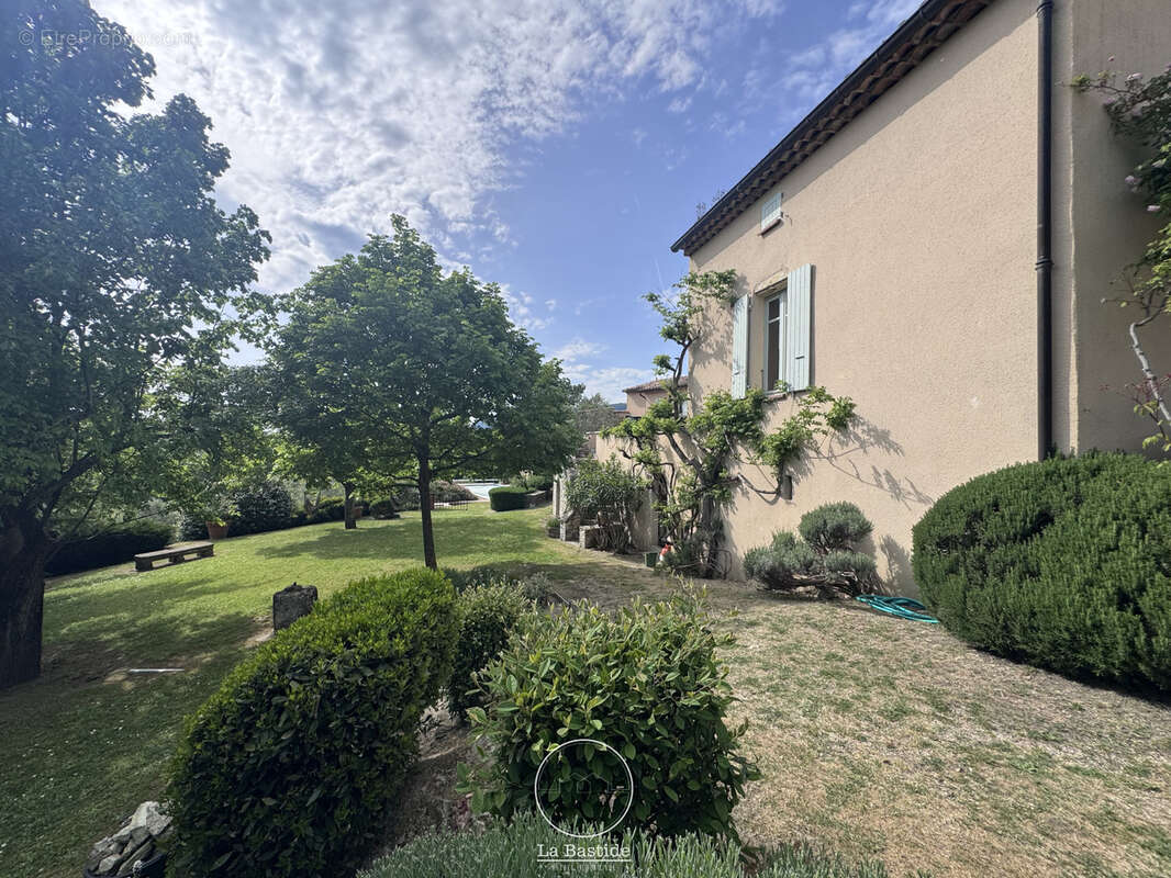 Maison à DIEULEFIT