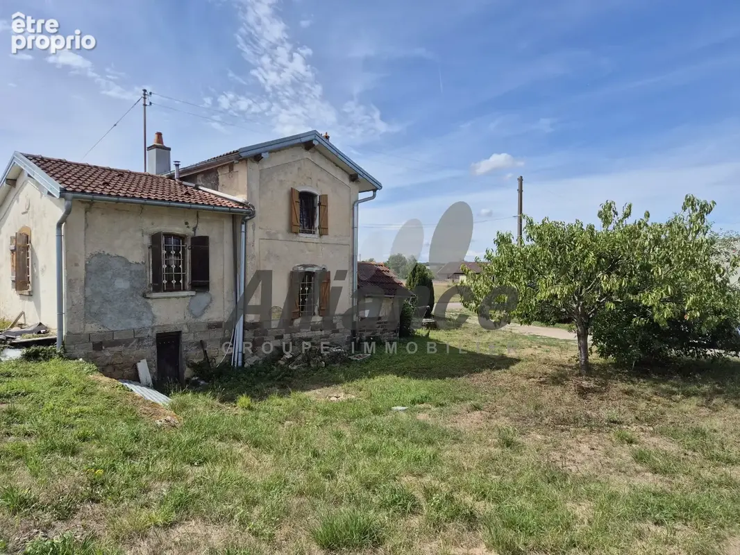 Maison à SAINT-LOUP-SUR-SEMOUSE