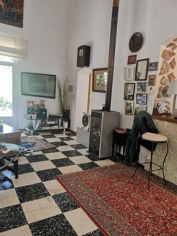 Maison à THEZAN-LES-BEZIERS