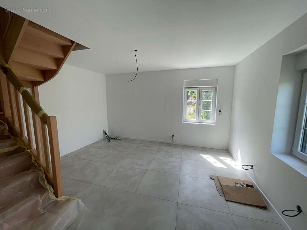 Maison Tupigny 4 pièce(s) 100 m2 - photo 8