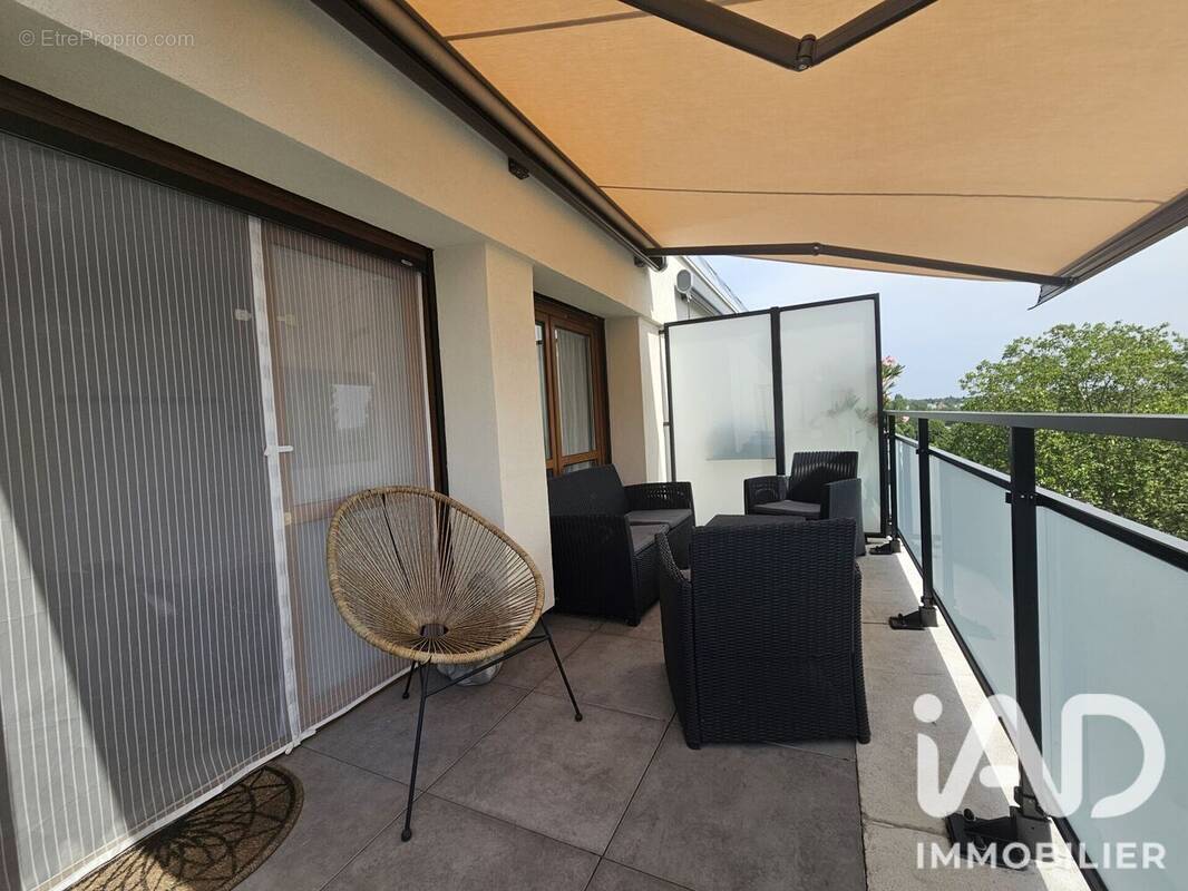 Photo 1 - Appartement à LE PORT-MARLY