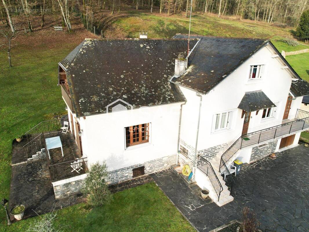 Photo 1 - Maison à SAINT-VIANCE