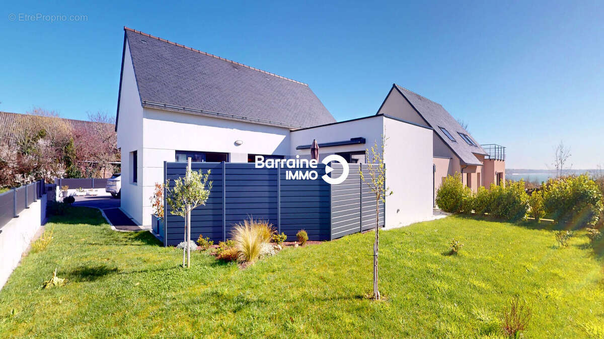 Maison à PLOUGONVELIN