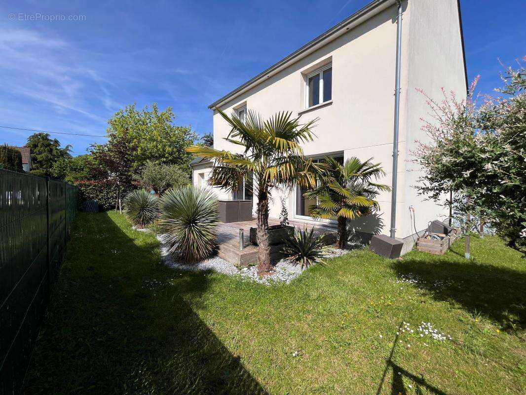 Maison à SAINT-DENIS-EN-VAL