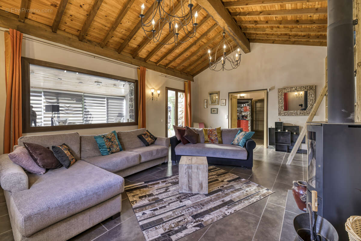 Maison à ROQUEBILLIERE