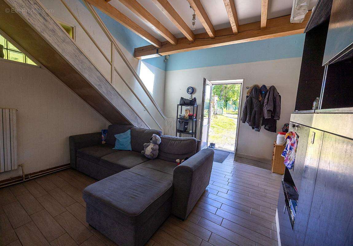 Maison à VIOLAY