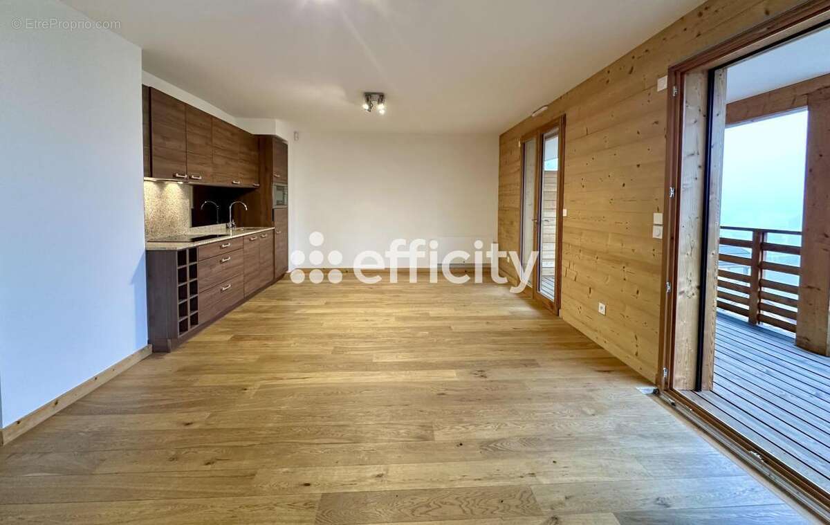 Appartement à SAINT-ETIENNE-DE-TINEE