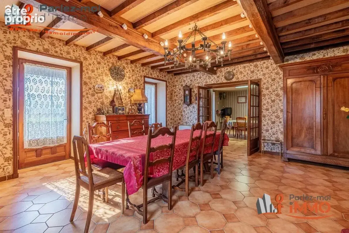 À vendre - Maison de campagne, 8 pièces 15mn Tarare - photo 10